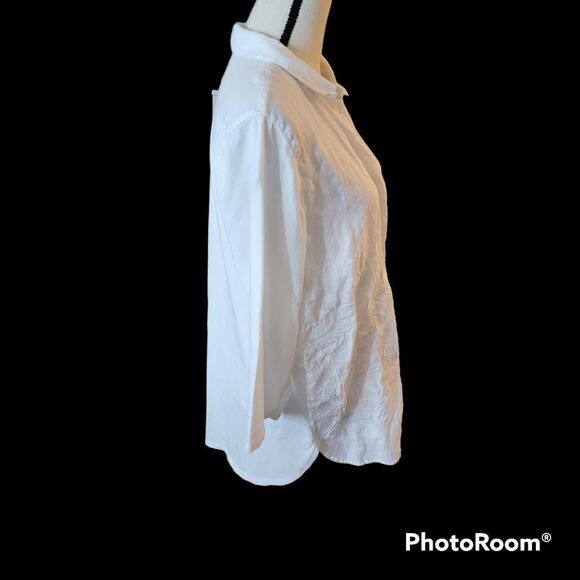 J. Jill Button Up Linen Top with Embroidery. Size L. - Picture 3 of 10